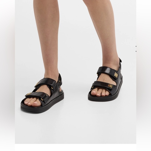 Givenchy women’s 4G logo embellished leather sandals size 38 - Picture 10 of 11